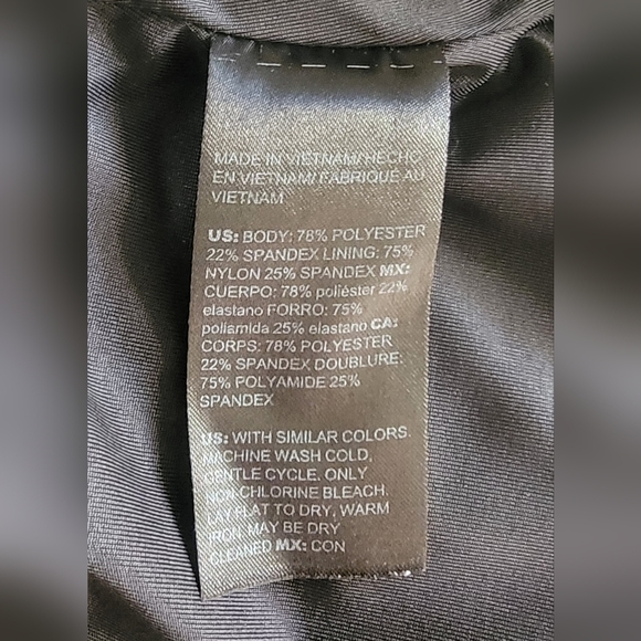 Chico's Zenergy Red, White & Blue Splatter Leggings - Picture 4 of 4